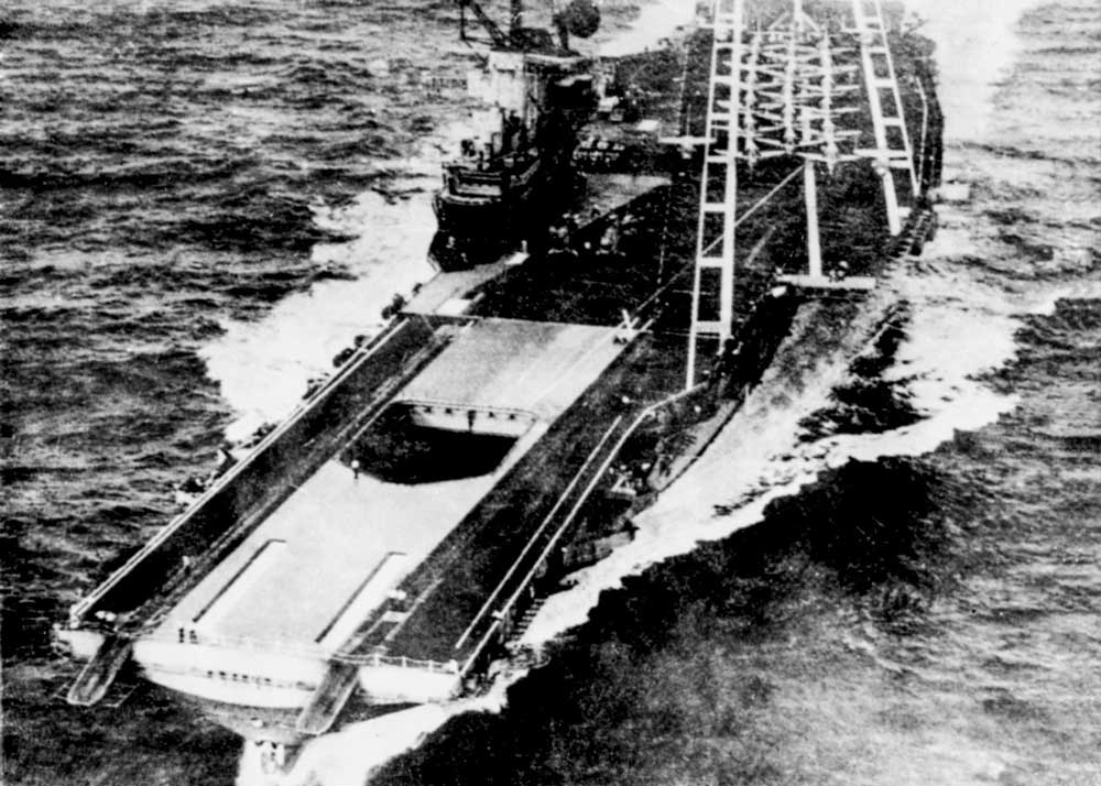 6/14 fleets of aircraft carriers off the South China Sea