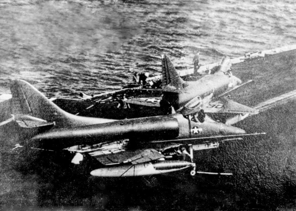 Tàu chiến ở TBD