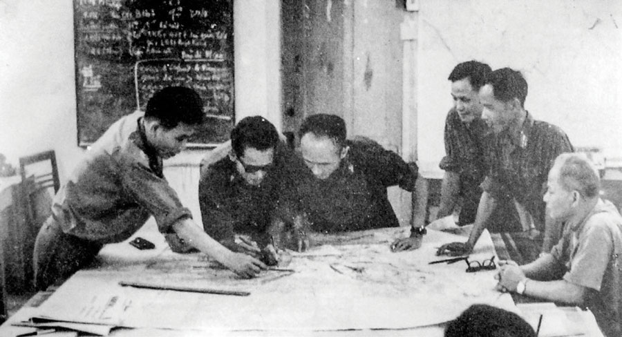 Cục tác chiến lên phương án