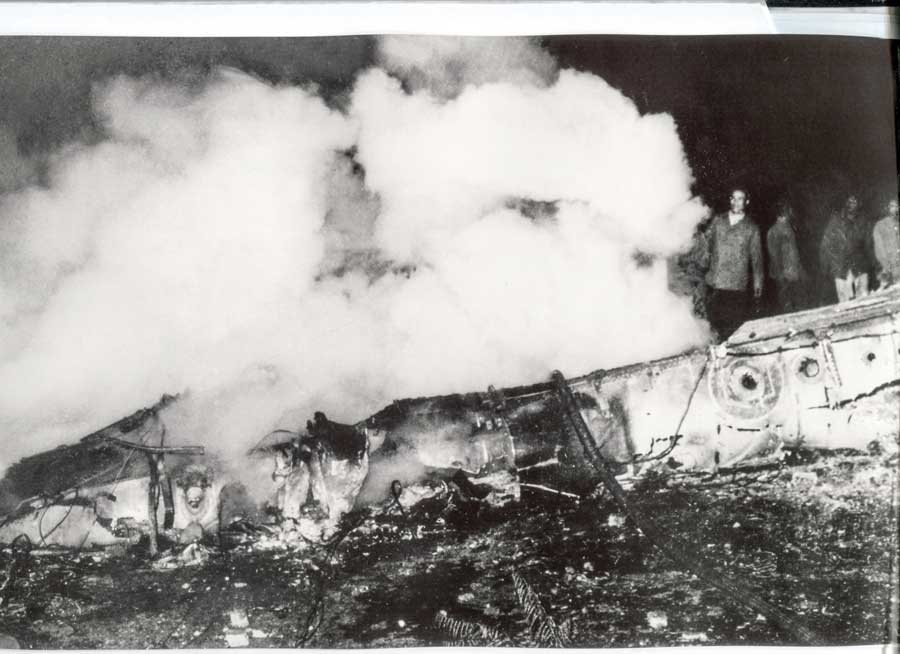 Máy bay của chúng ta xuất kích