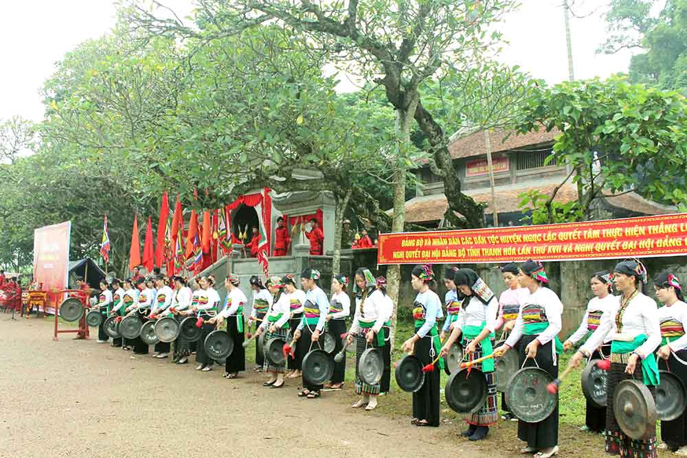 bieu-dien-cong-chieng